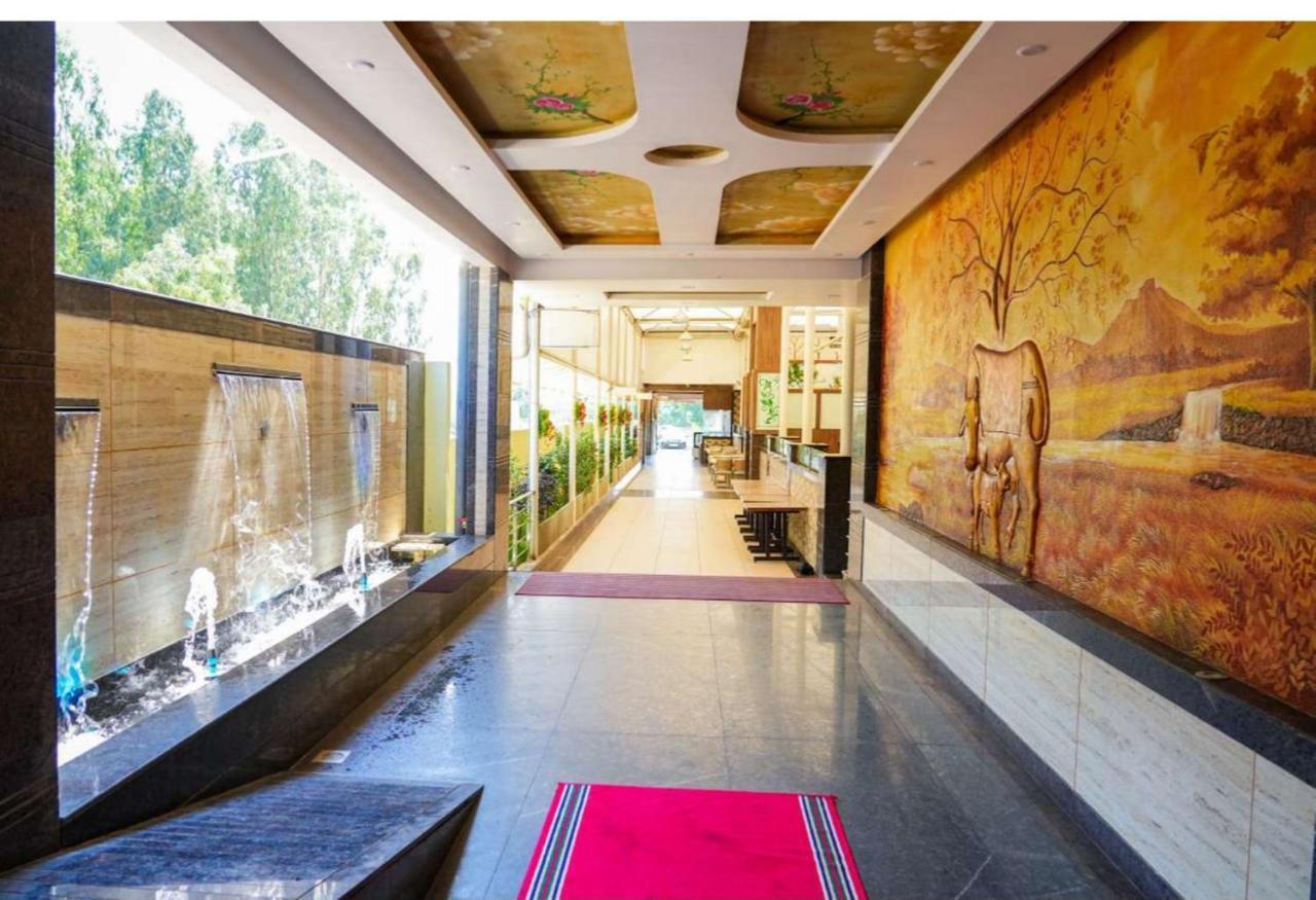 Sri Krishna Inn - Kempegowda Airport Bangalore Devanahalli 外观 照片