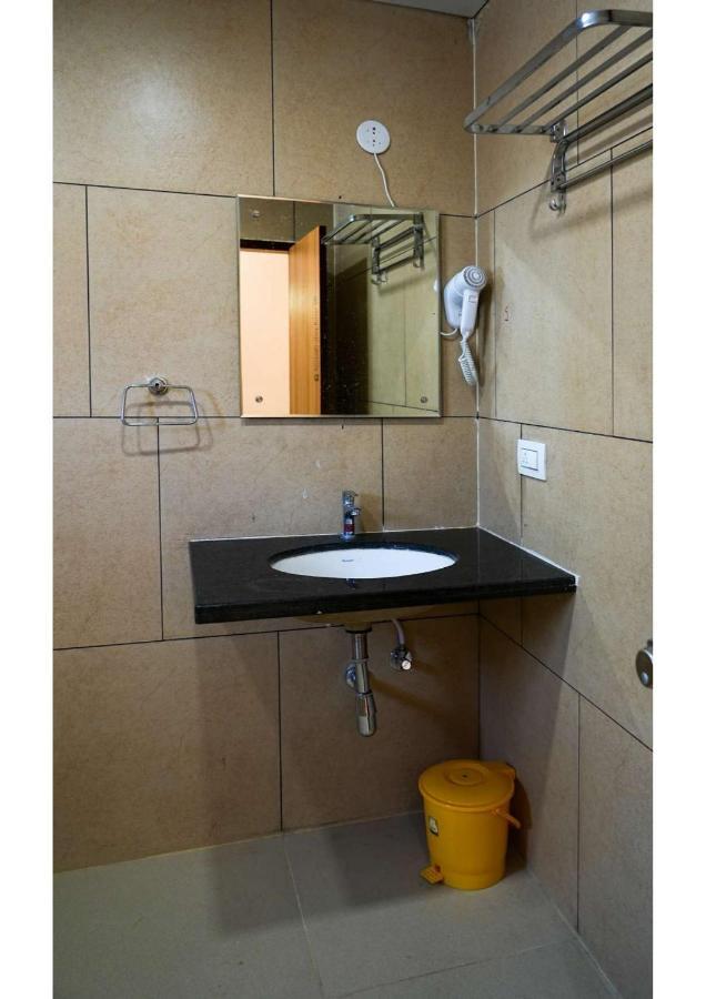 Sri Krishna Inn - Kempegowda Airport Bangalore Devanahalli 外观 照片