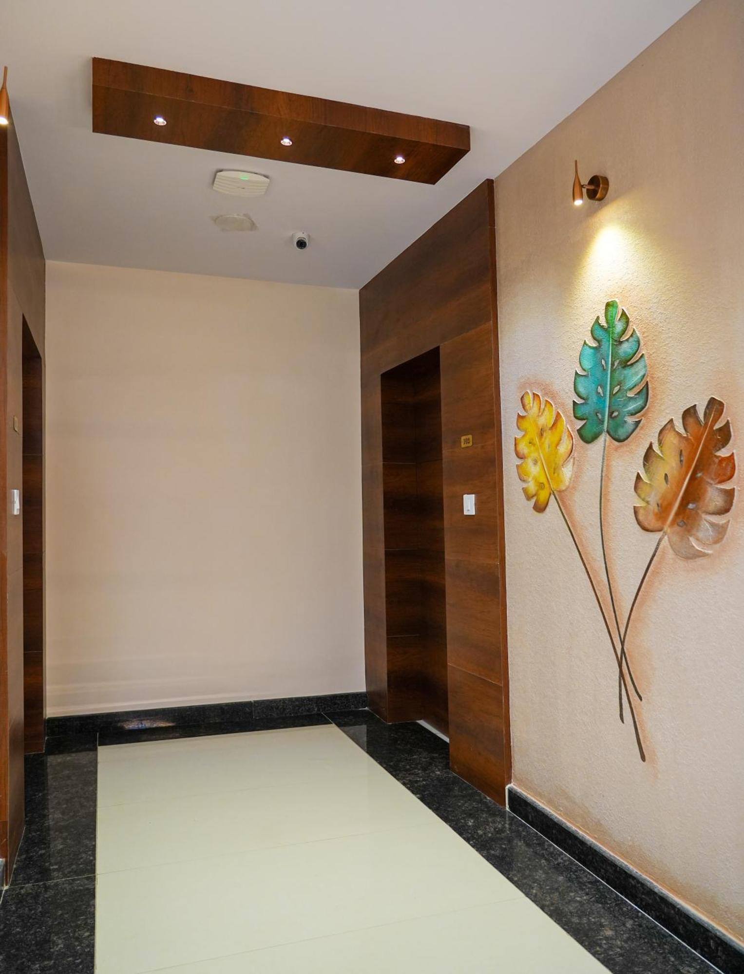 Sri Krishna Inn - Kempegowda Airport Bangalore Devanahalli 外观 照片