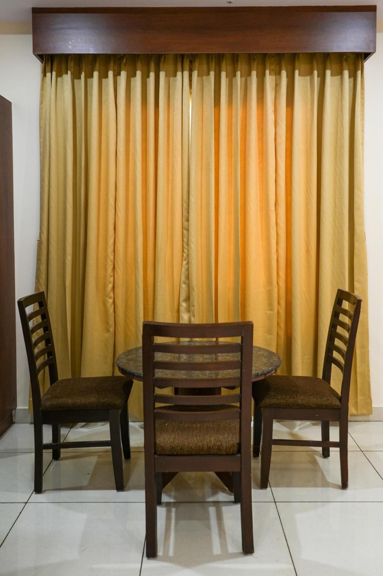Sri Krishna Inn - Kempegowda Airport Bangalore Devanahalli 外观 照片