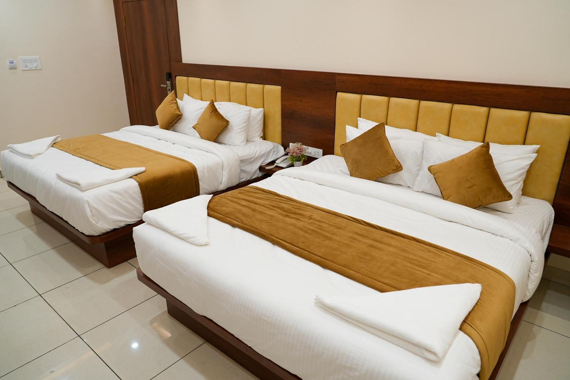 Sri Krishna Inn - Kempegowda Airport Bangalore Devanahalli 外观 照片